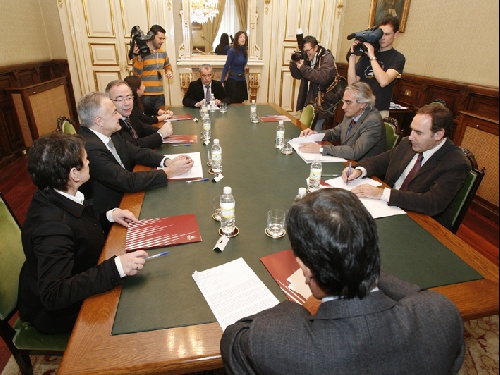Constitución da Comisión de cooperación para a xestión e desenvolvemento do Ano Santo 2010 27-01-2009